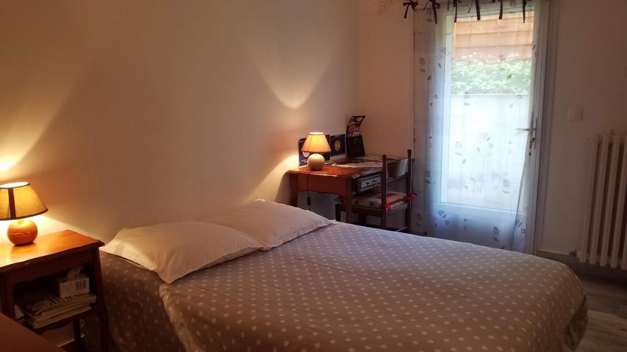 Chambre Avec Jardin Pierre Curie Bry-sur-Marne Εξωτερικό φωτογραφία